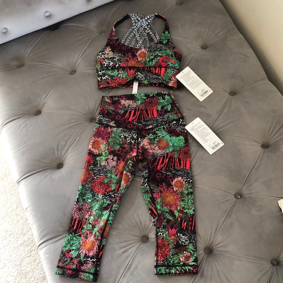 lululemon athletica Pants - Lululemon Wunder Under Crops